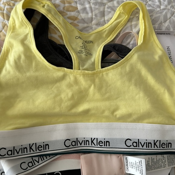 Calvin Klein bra set of 4 - Picture 8 of 8